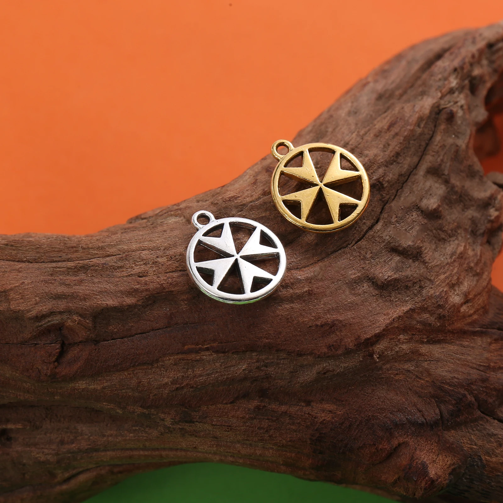 20-Piece Set of Hollow Hexagram Round Pendants, Available in Two Colors, Star-Shaped Mini Pendants, Suitable for DIY Bracelets, Necklaces, and Earrings, Simple Geometric Handmade Beaded Jewelry Accessories - view 5