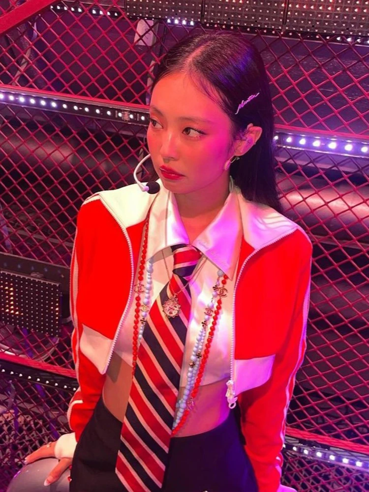 Sisjuly Jennie 레드 컬러 블록 짧은 재킷 세트 매운 소녀 레트로 다목적 여성 패션 캐주얼 스포츠웨어 투피스 슈트