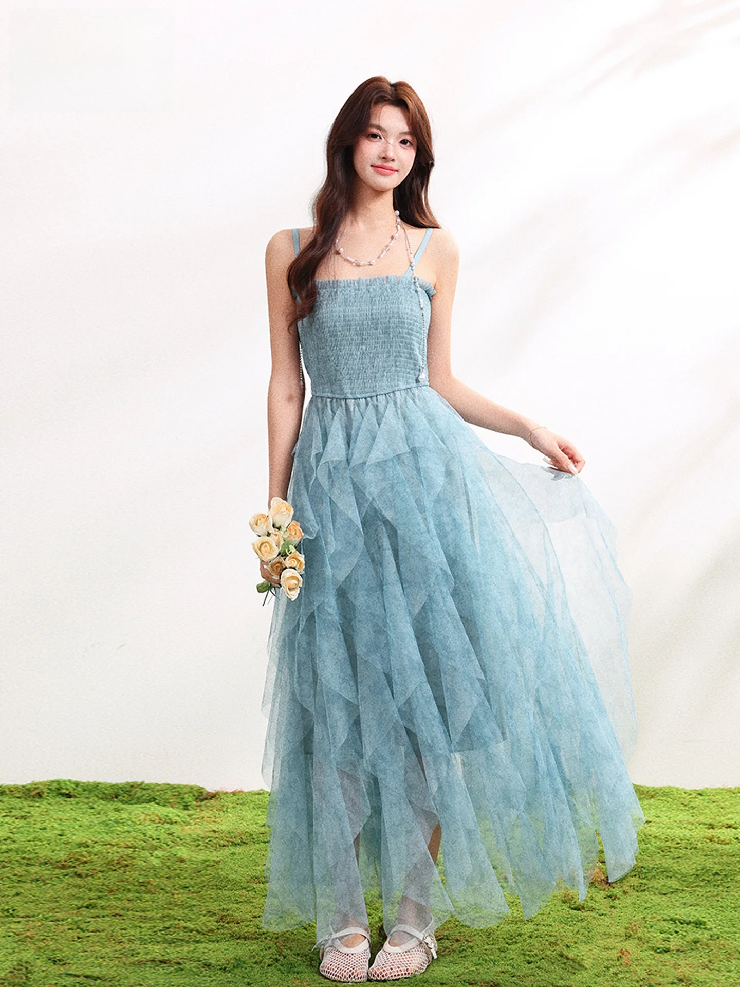 

Летнее синее приталенное длинное платье для женщин, с вставками из тюля, на бретельках, с мягкой застежкой на талии, в деловом стиле, с пуговицами, А-силуэт, S...