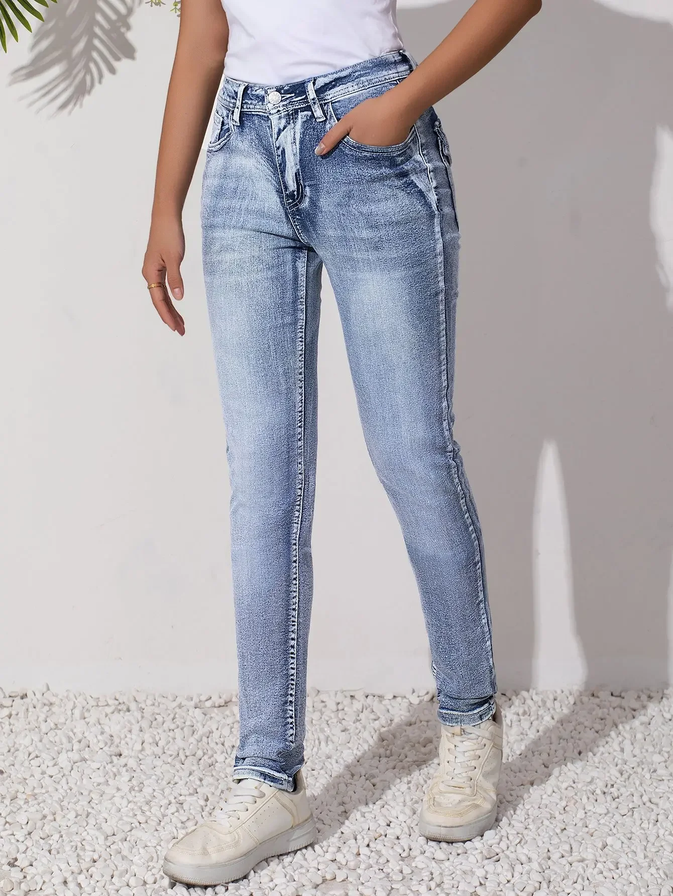 여성용 Y2K 청바지 블루 스트레치 자수 데님 팬츠 패션 트렌드 2025 편안한 핏 빈티지 스타일 캐주얼 웨어