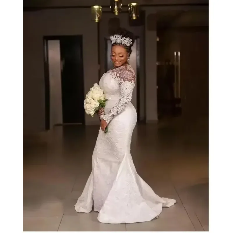 تخصيص المألوف مغرفة العنق فساتين الزفاف انفصال قطار الأفريقي Lllsion طويلة الأكمام الدانتيل يزين زي العرائس