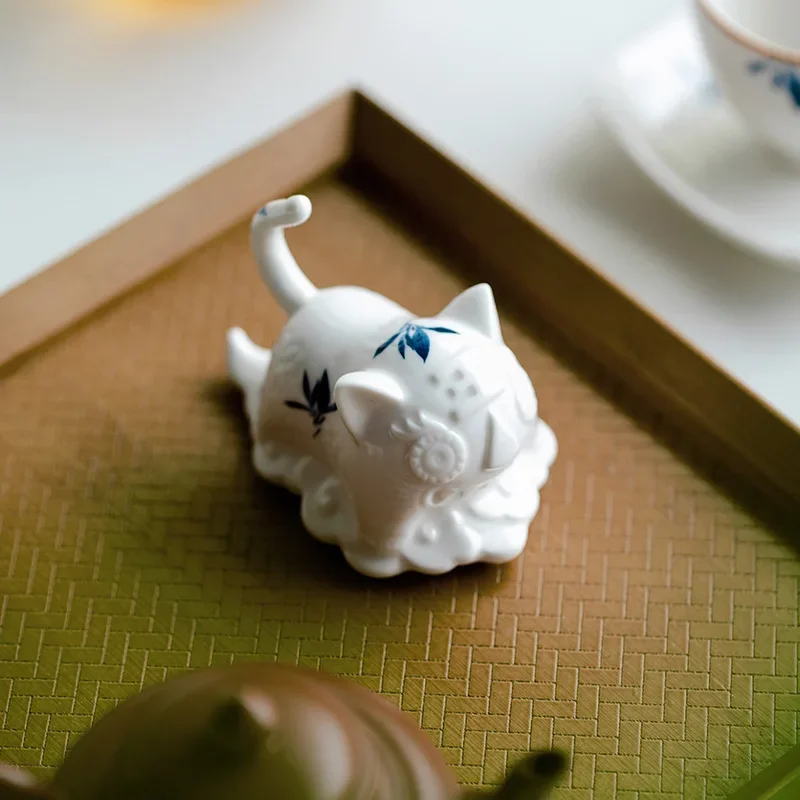 

Changpuju Hand-Painted Orchid Butterfly Ceramic Cute Tiger Tea Pet Figurine, Collectible Animal Tea Play Decoration, Tea Tray