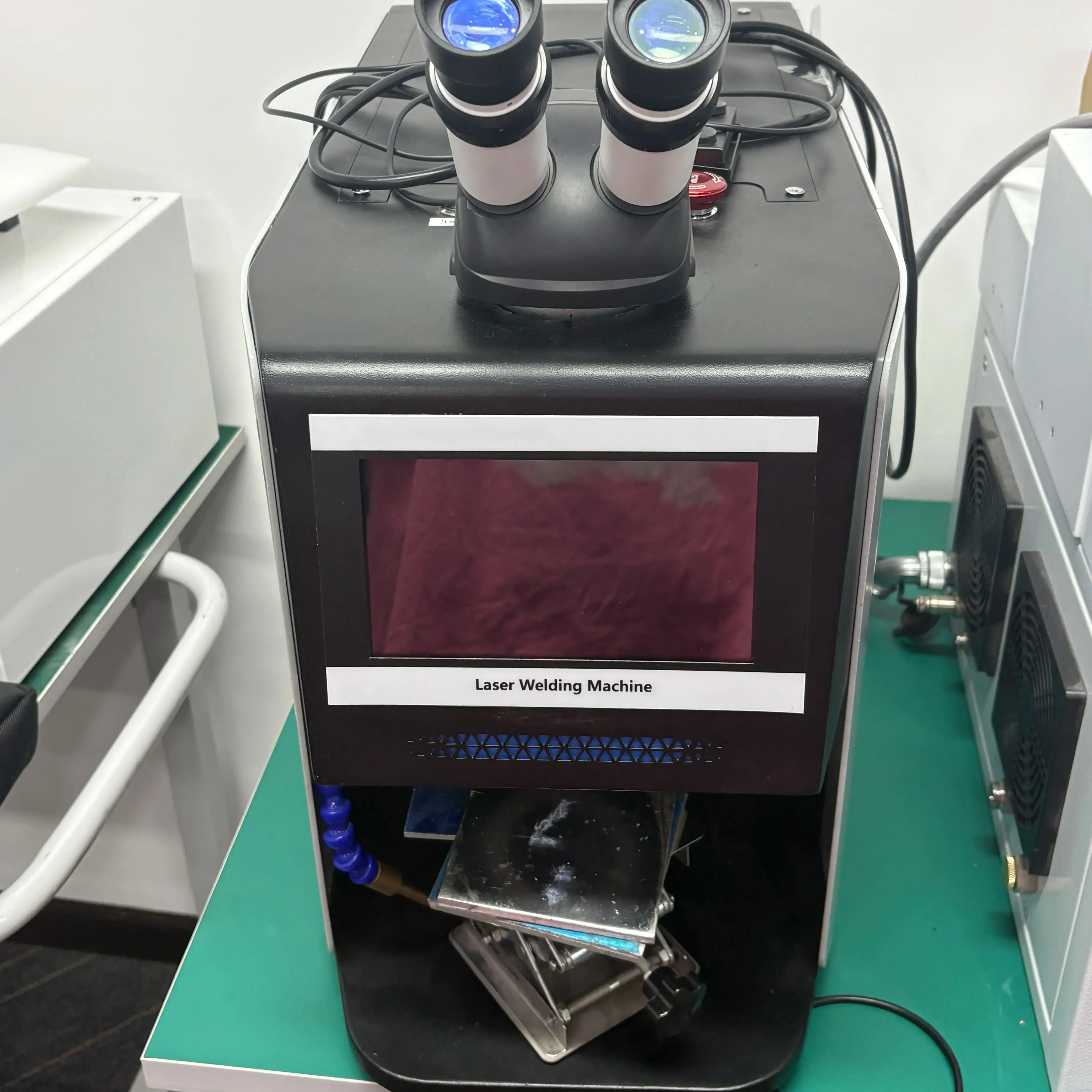 

Maxwave laser machine welding function for jewelry rings bracelet ropes gold silver metal for personal use