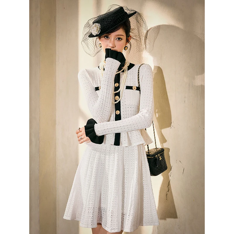 

2025 год, новый контрастный цвет во французском стиле, элегантный тонкий вязаный топ с круглым вырезом и короткая плиссированная юбка, комплект из двух предметов