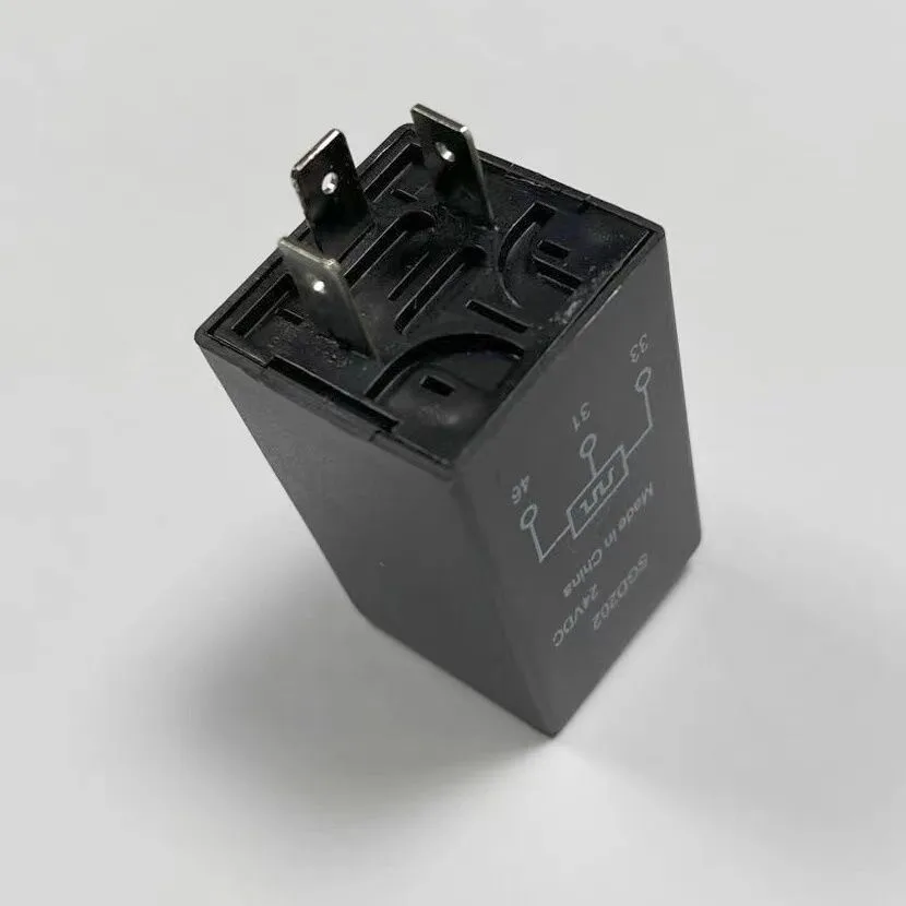 for Applicable to Xiamen Jinlong Golden Travel Suzhou Bus Headlight Flash Relay VDSGD202 Three Plug