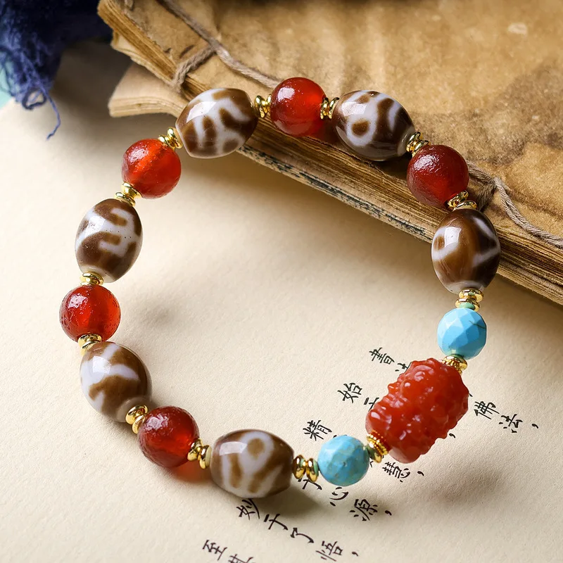 New Tibetan-style nobleman Dzi bead bracelet, original artisanal piece with Southern Red Agate and Yellow Wealth God beads