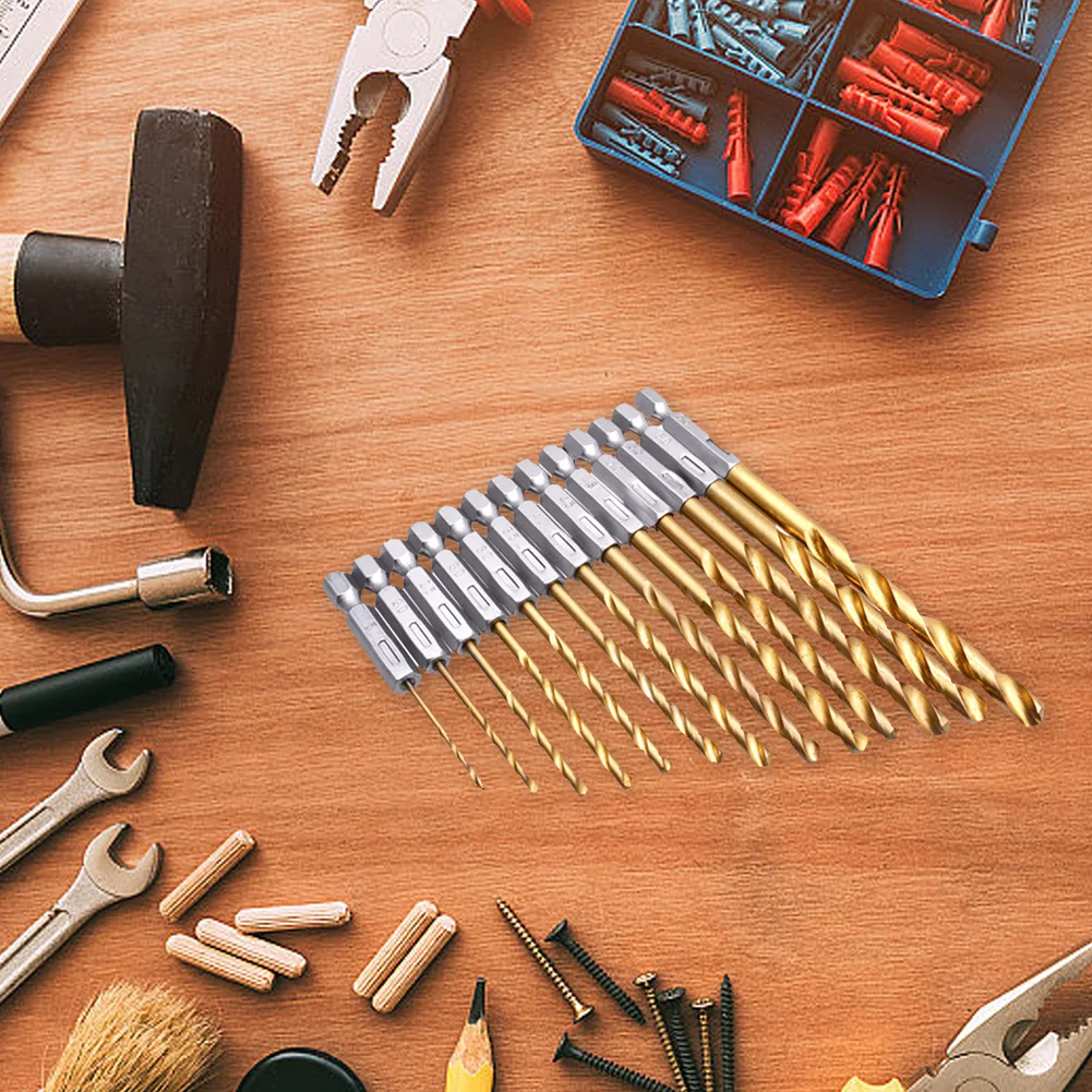 13 punte da trapano con codolo esagonale da 1/4 di pollice Punte da trapano esagonali elicoidali in titanio Design a cambio rapido 13 pezzi Set di punte esagonali da 1/4 di pollice da 1,5-6,5 mm