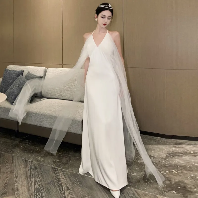 

Pure Desire Style Atmosphere White Morning Gowns Sense Niche Light Halter Backless Fairy Dress