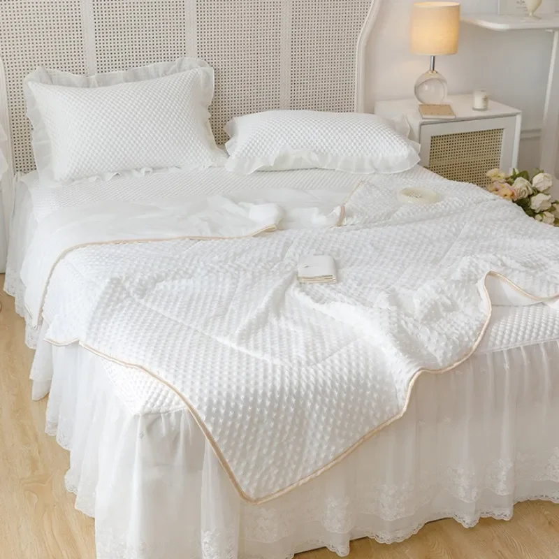 High End Bedroom Cool Feeling Ice Bean Lace Bed Skirt Four Piece Set Summer Machine Washable Ice Silk Cooling Mat