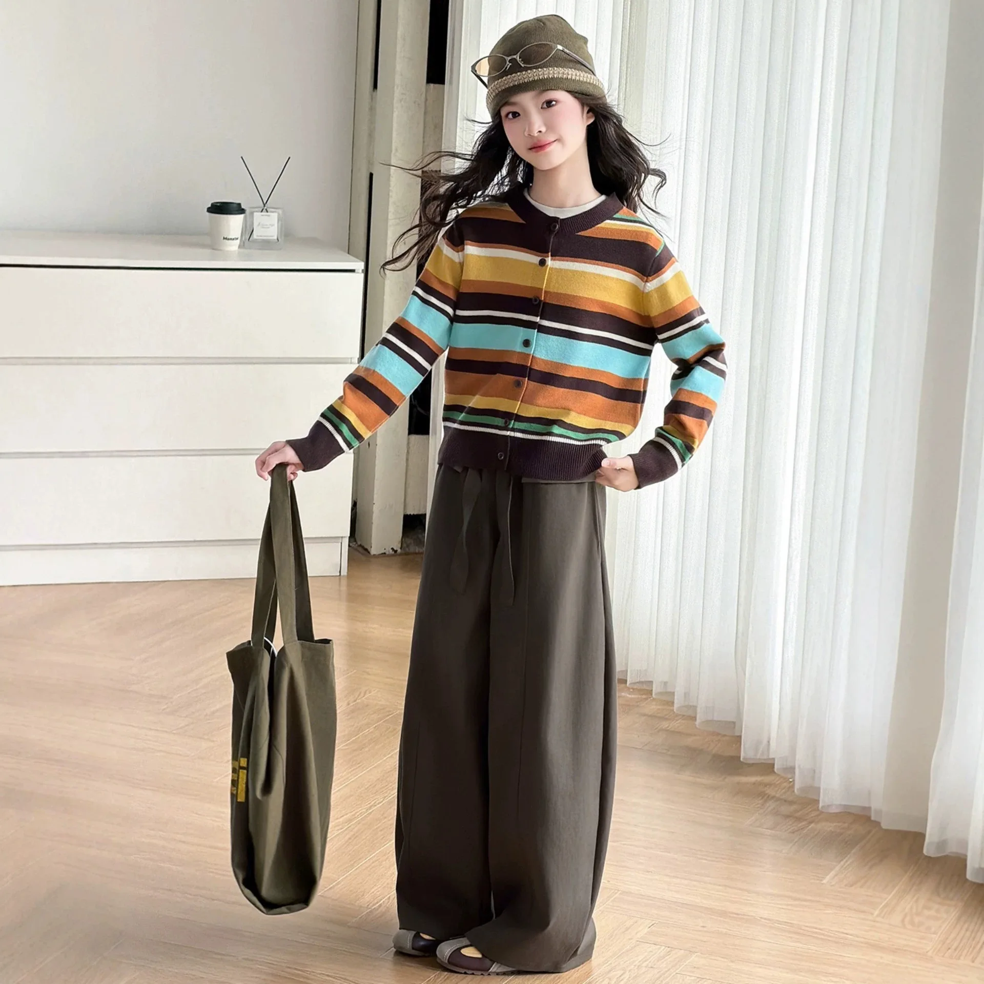 Girls' 2026 New Spring and Autumn Winter Retro Colorful Striped Medium and Large Children's Wide Leg Pants, Stylish