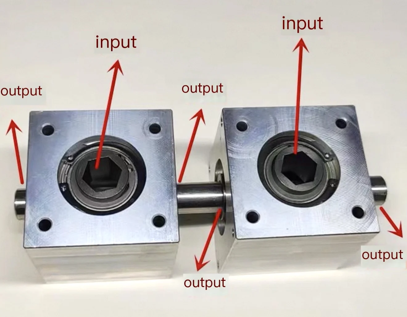 Small Bevel Gear Angle Reducer Gearbox 1:1 Right Angle Drive Reversing Gearbox shaft Keyway/Hexagonal Hole
