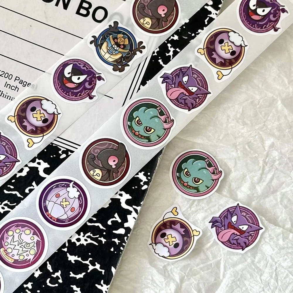 500 PCS/ม้วนการ์ตูน Kawaii อะนิเมะ Pokemone สติกเกอร์การ์ตูนรูปลอกแล็ปท็อปตู้เย็นกระเป๋าเดินทางรางวัลสติกเกอร์ของเล่นสําหรับของขวัญเด็ก