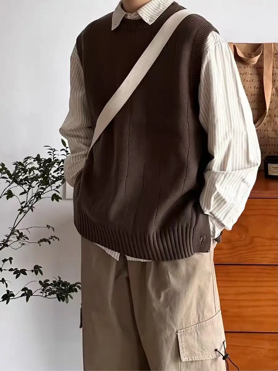 

Retro Japanese Sle Men's Knitted Sweater Vest round Ne Design Simple Autumn Winter Couple's Faion oulder Ba Vest