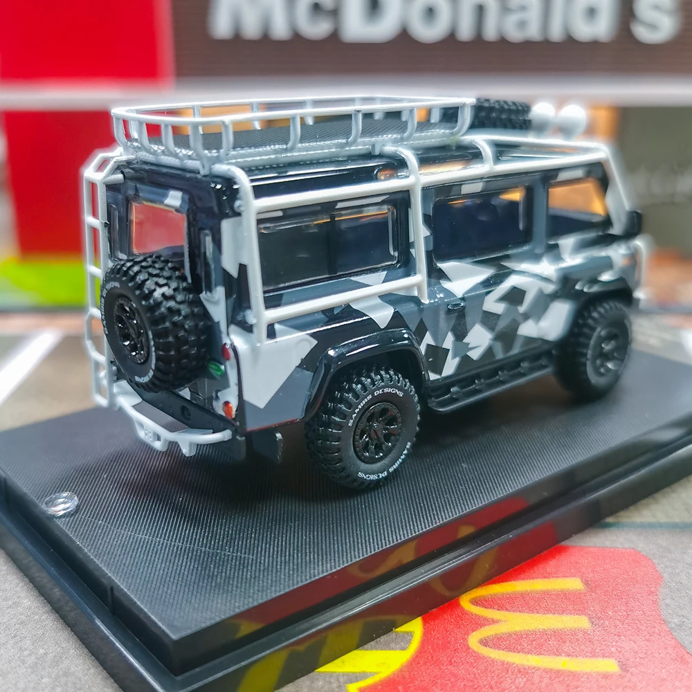 ماستر 1/64 لـ Defender Van Diecast Toys نماذج السيارات هدايا هواية مصغرة قابلة للجمع