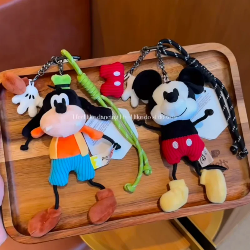 Oryginalne pluszowe breloczki Disneya Myszka Miki Goofy pluszowa zawieszka miękka dekoracja do torby zabawki z kreskówek urocza lalka prezent na urodziny Boże Narodzenie