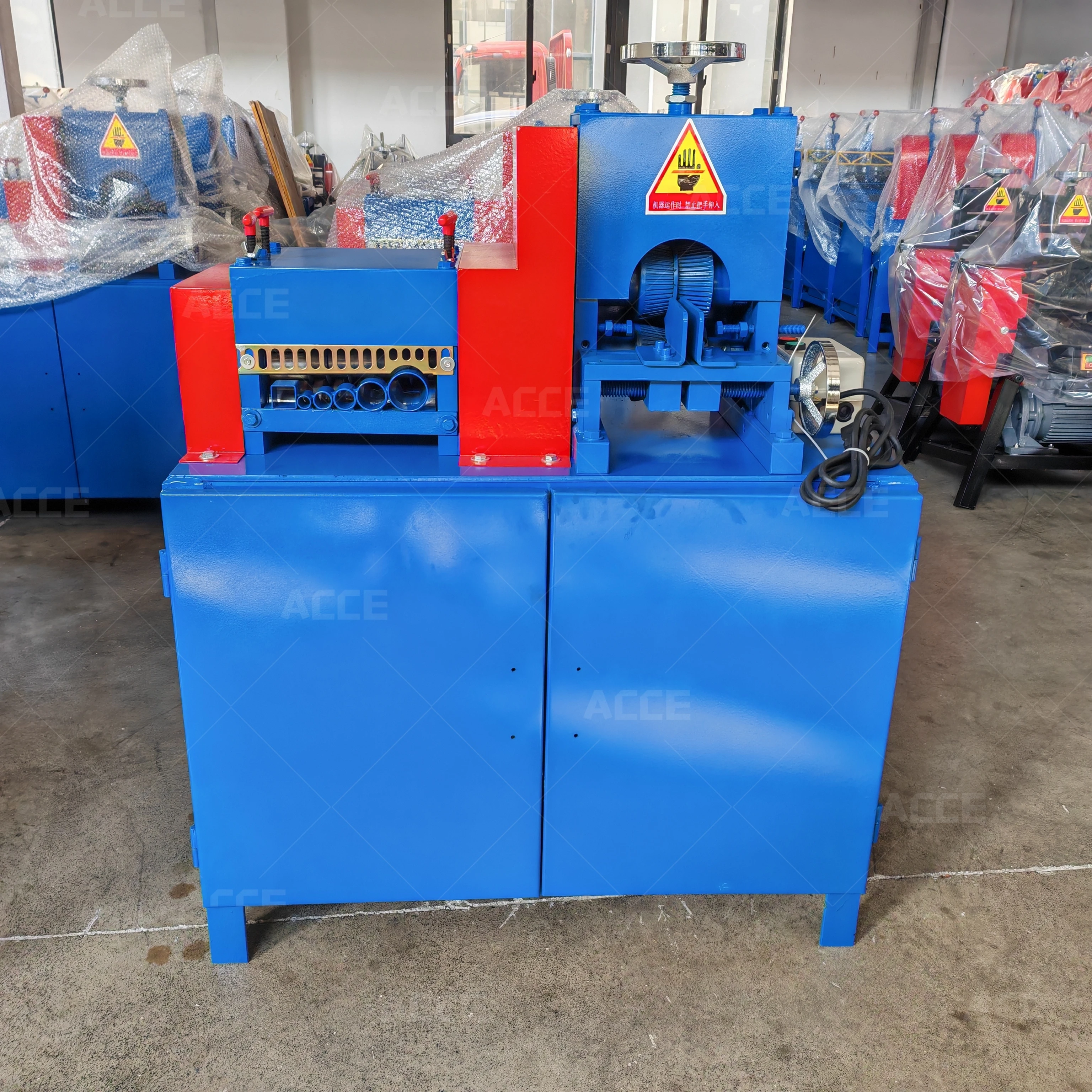 

Машина для зачистки кабеля SMS-5P Машина для зачистки кабеля Оборудование для переработки лома кабеля