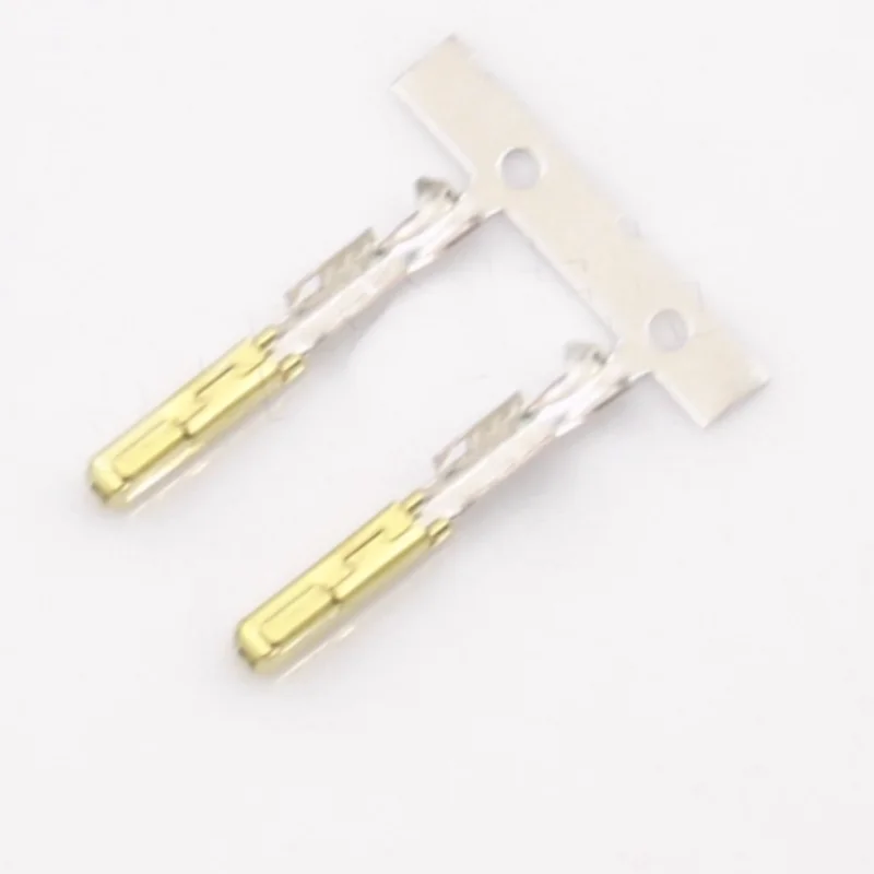 

50PCS Original Genuine Connector 1318329-1 For Car Smart Electronic Devices