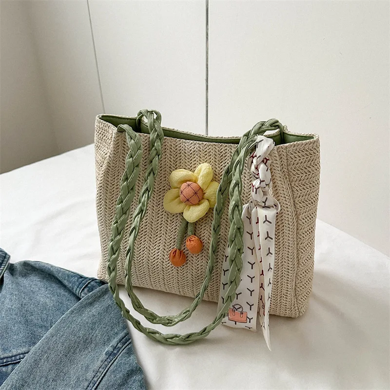 Alirattan Woven Grass Bag with Large Capacity 2025 New Summer Flower Women's One Shoulder Casual Bag