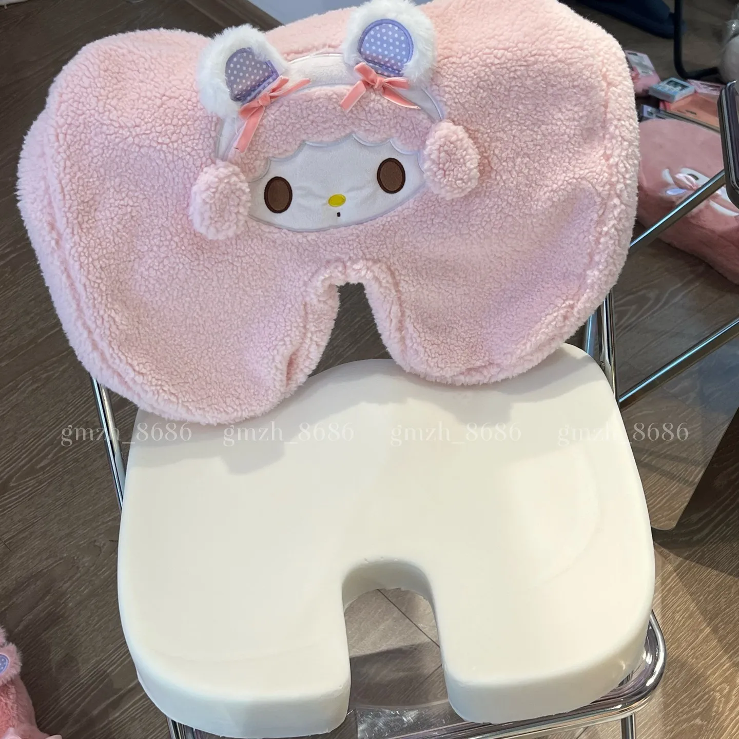 トラベルシートクッション メモリーフォーム マイメロディ スイートピアノ チェアクッションパッド 車 オフィス ヒップサポート マッサージ 整形外科用