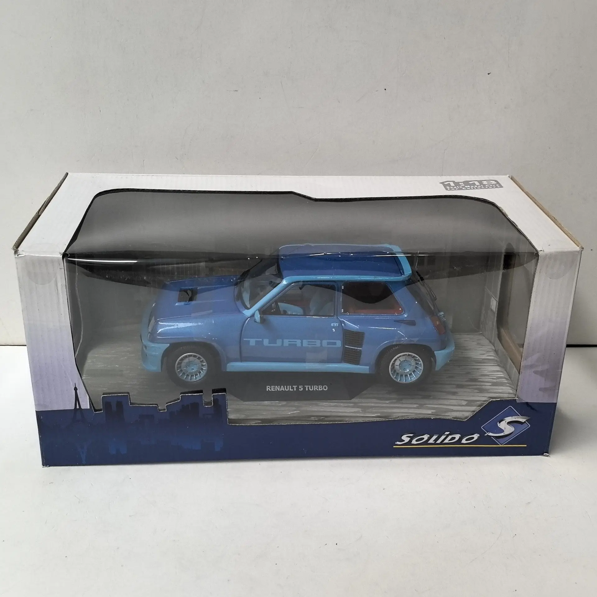 

Модель автомобиля SOLIDO 1/18 Scale 5 Turbo 1981 61 из литого сплава