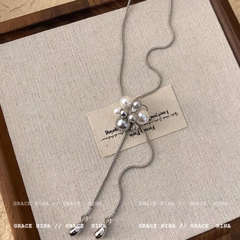 الفرنسية الرجعية اللؤلؤ قلادة المرأة مهدب تصميم تحسس ضوء الفاخرة المتخصصة الترقوة سلسلة المختنق سحب سترة سلسلة #4