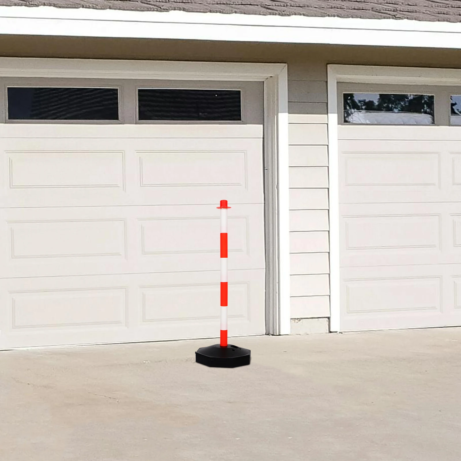 

PE Material Warning Post Delineator Cone Water Refillable Traffic Column Security Post For Parking Guidance