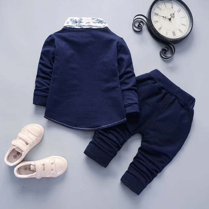 Baby boy children\'s suit, autumn boy printed long-sleeved shirt+solid color cardigan coat+casual pants 3cps suit boy handsome an