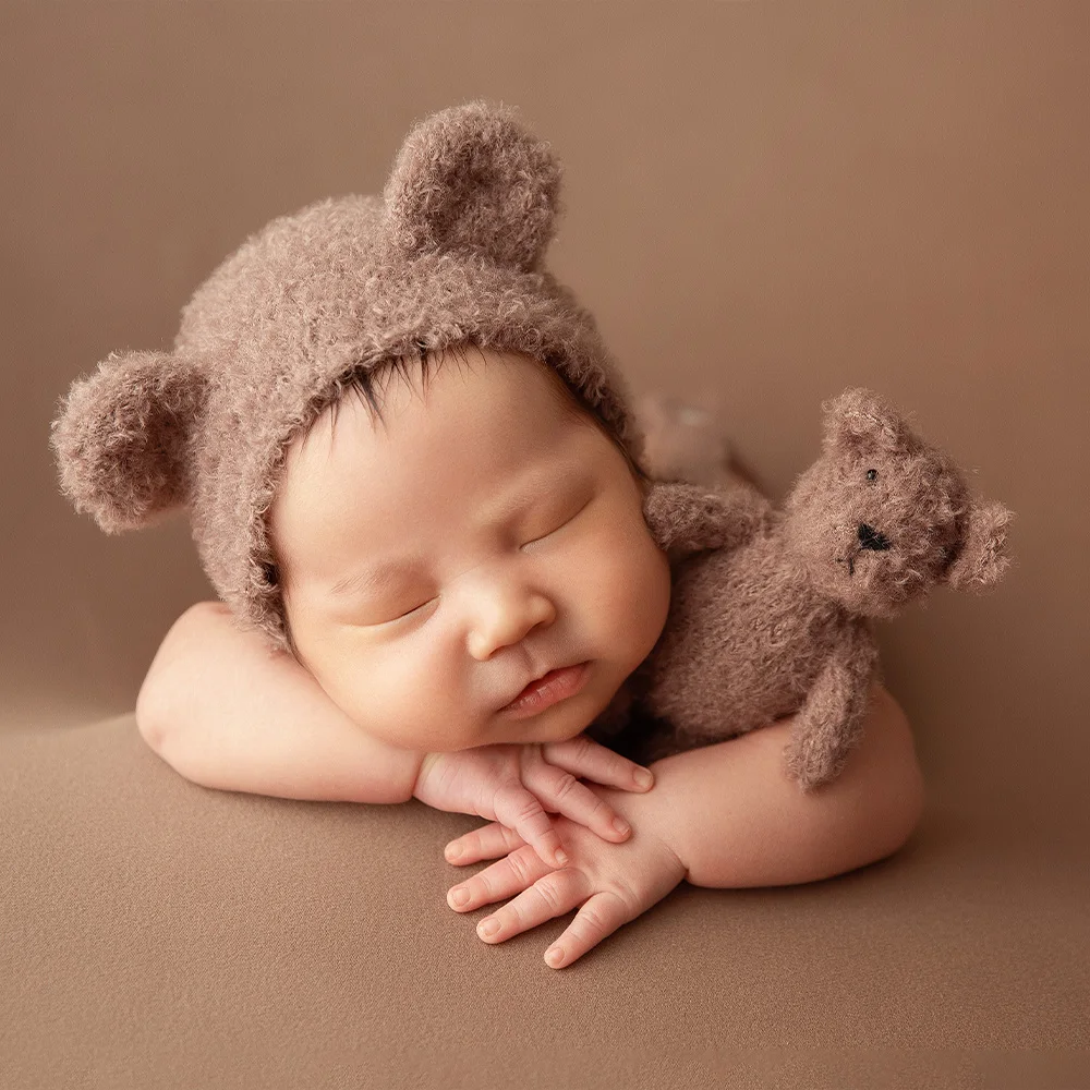 Cute Knitted Hat+Teddy Bear Dolls Set Newborn Photography Props Handmade Cartoon Mini Wool Bear Toy Studio Photo Shoot Accessory