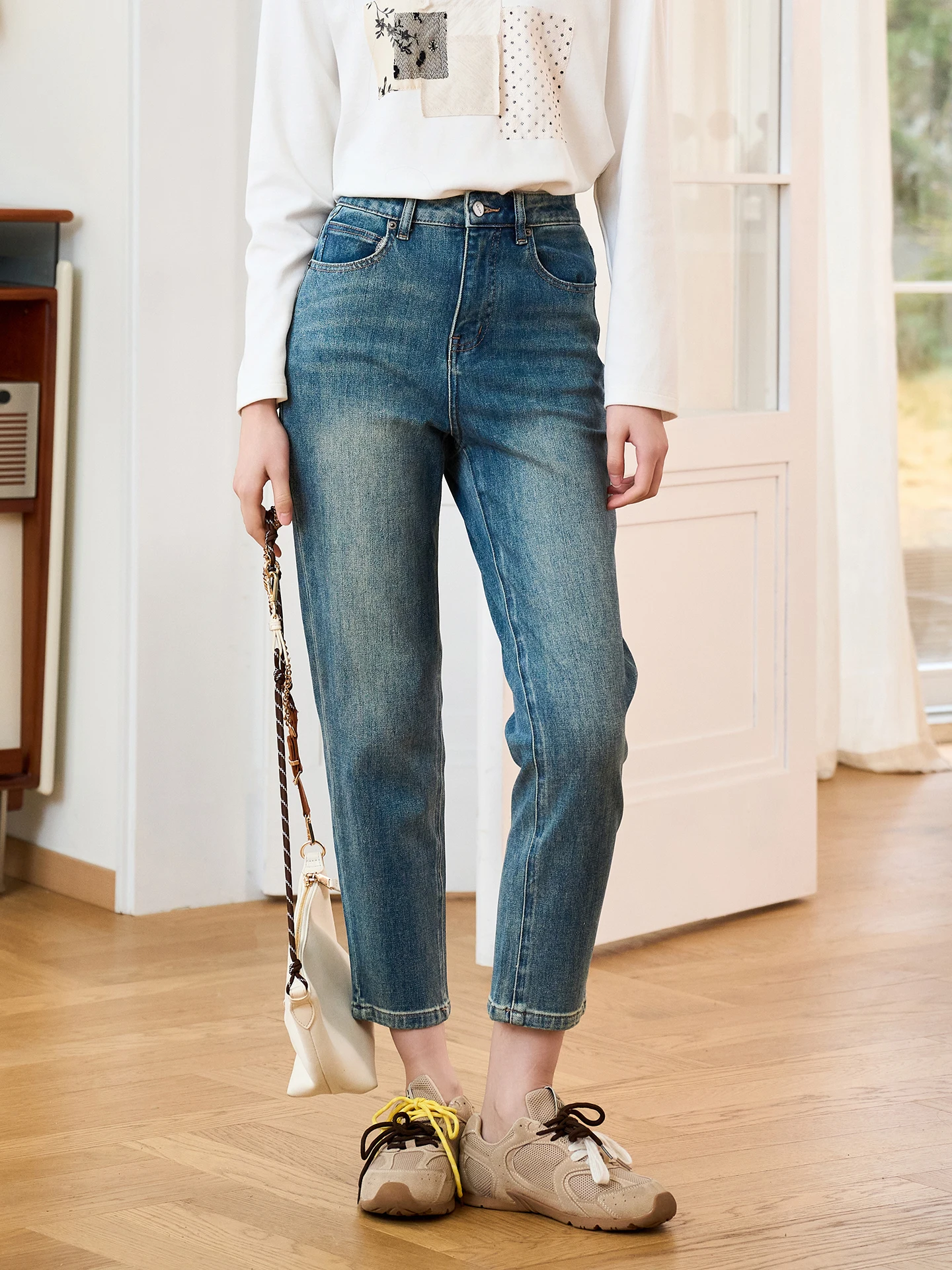 

High Waist Casual Cone Pants Women's Spring 2026 New Sle Hip Design Slimming Long Pants Versatile Cleanfit Cotton Jeans