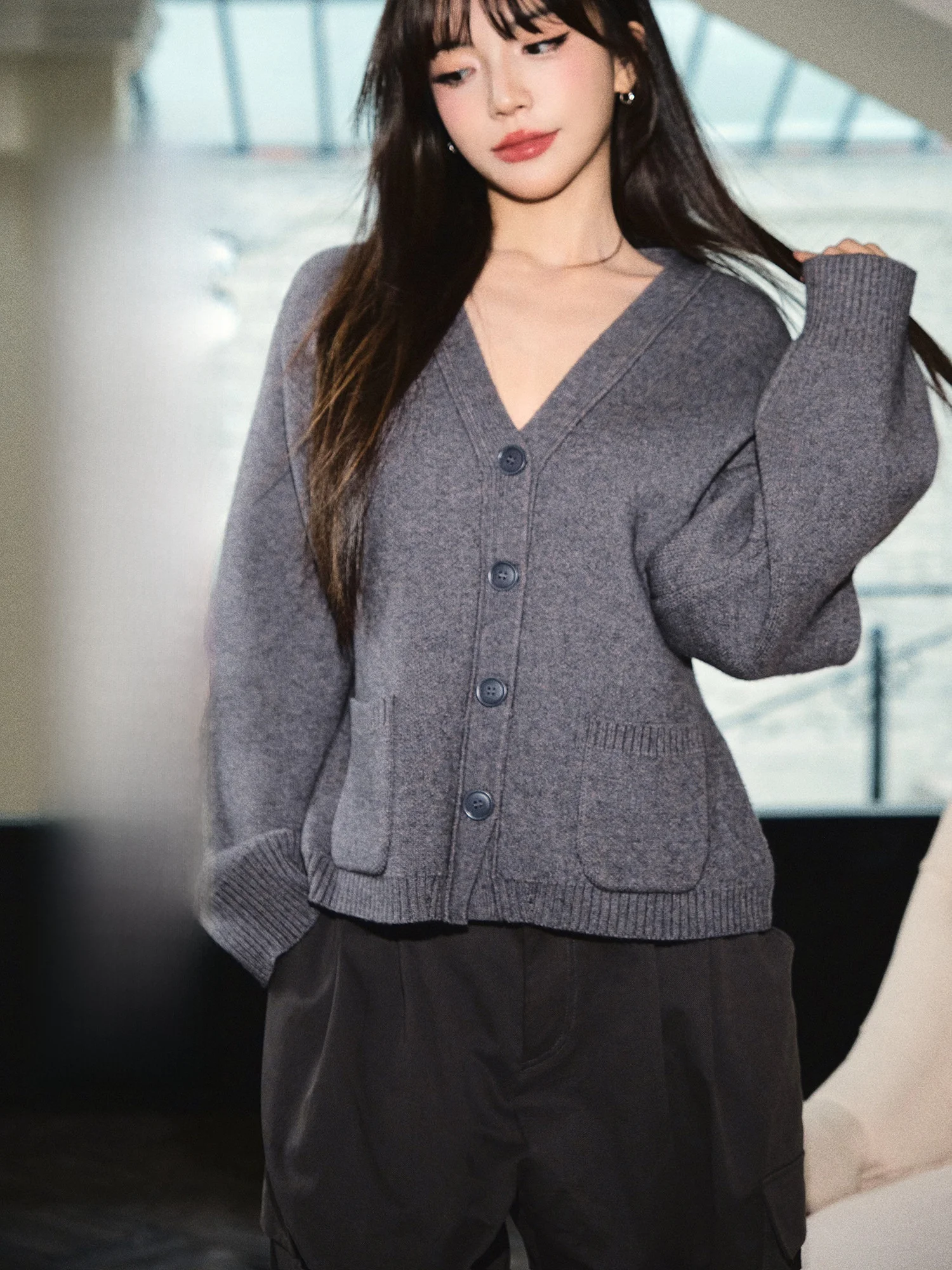 

Laid-ba High-End Knitted Sweater Jaet V-ne oulder-baring Women's Autumn Winter Loose Fit Long Sve Color