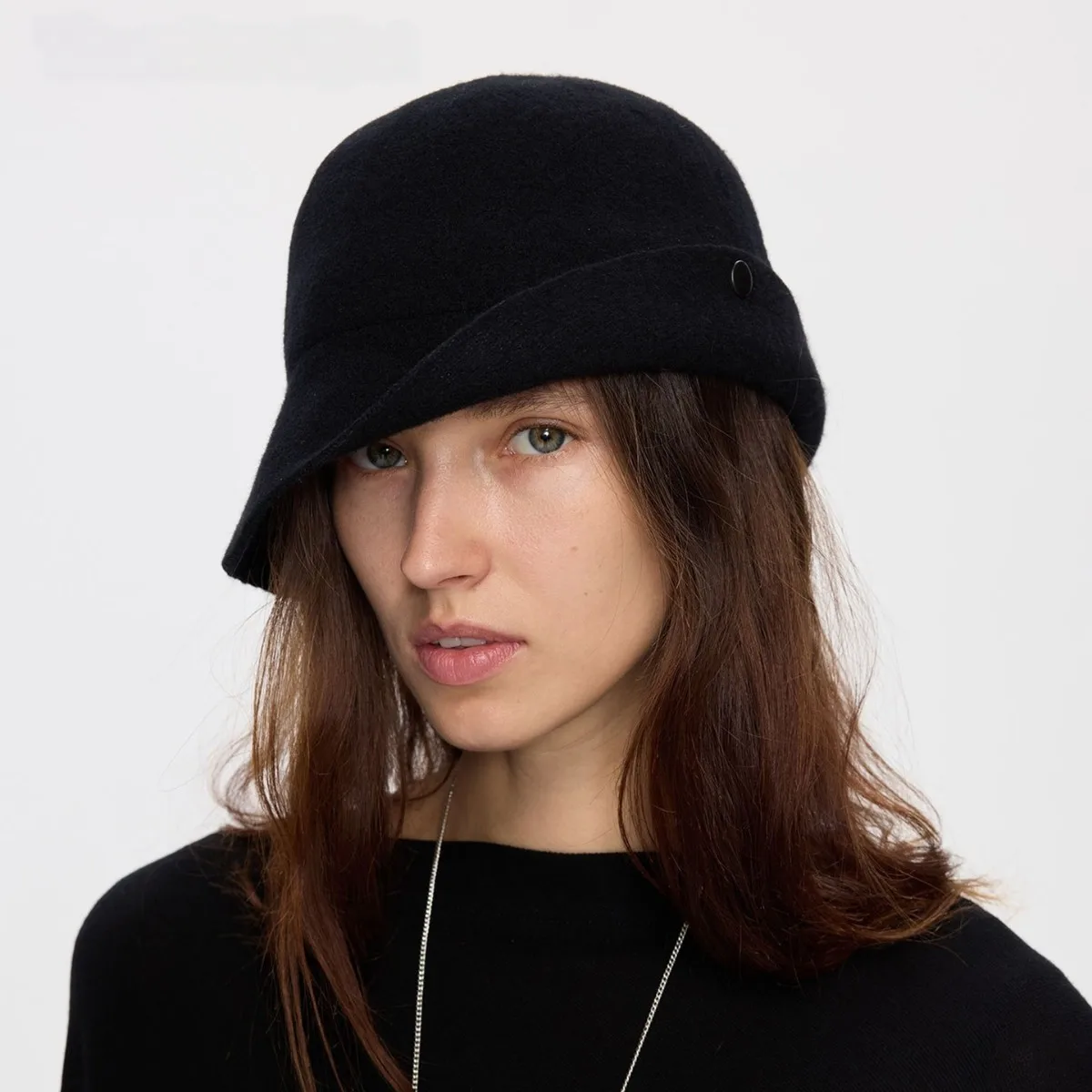 Ladies Solid Color Cloche Hat 100% Wool Retro Short Brim Soft Warm Fall Winter HeadwearOutdoor Women Travel Fashion