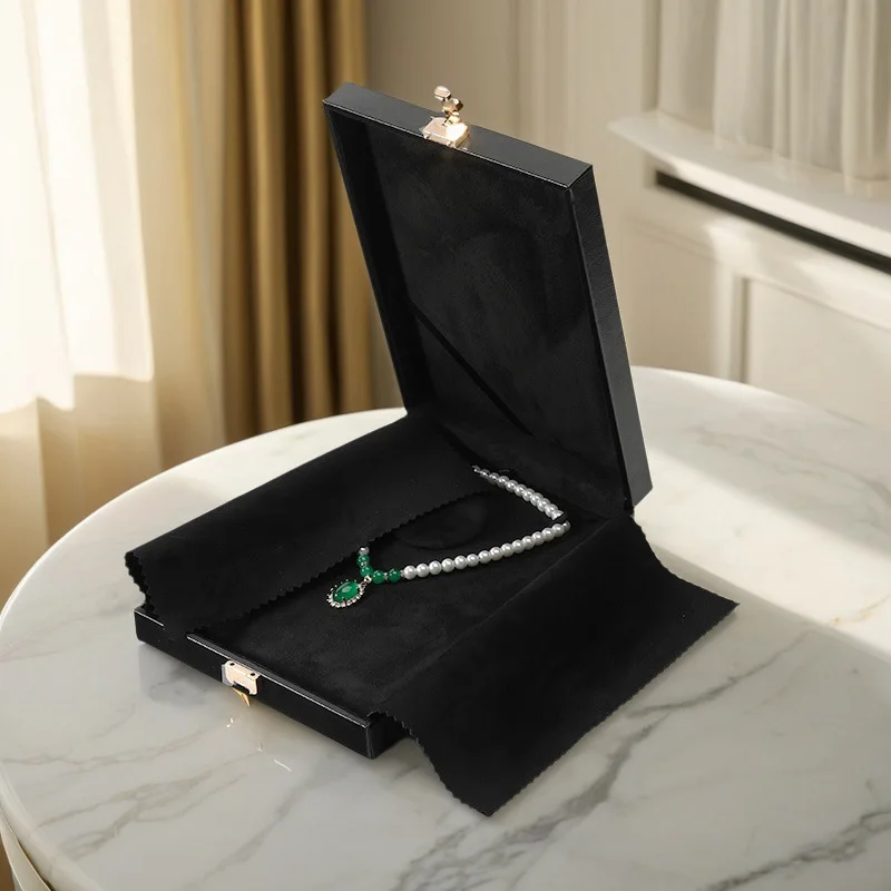 High-end Pearl Trays Necklace Pendant PU Leather Snap Trays Closure Chain Box Exclusive Use Nice Home Decor Tabletts ZY40TP