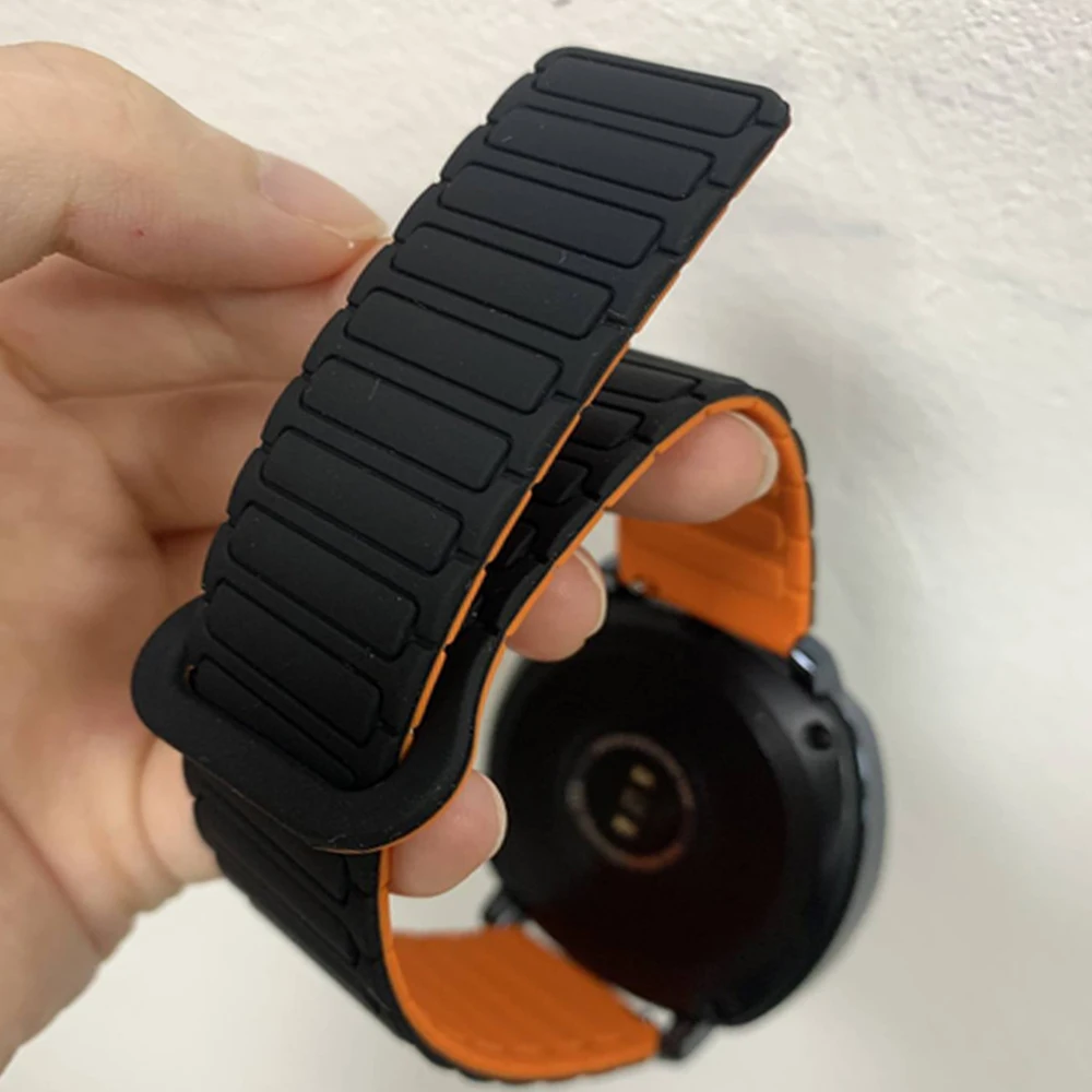 Correa de reloj de silicona magnética de 20/22mm para COLMI P86 P82 P81 P76 i28 pulsera Ultra deportiva para COLMI V76 V68 C81 M42 I31 correa suave