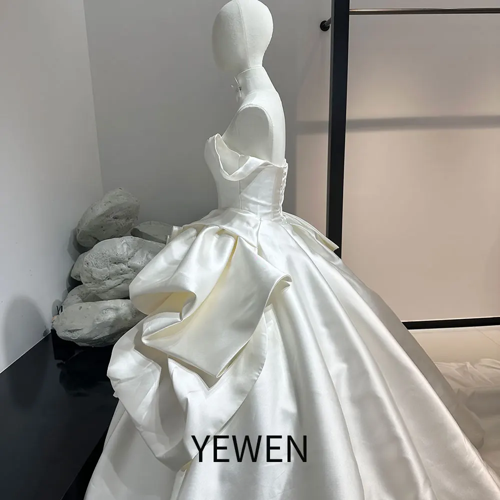 Vestido de casamento francês cetim com o ombro, um vestido de baile, vestido branco do baile, vestido de cetim minimalista, yw0833, 1,5 m