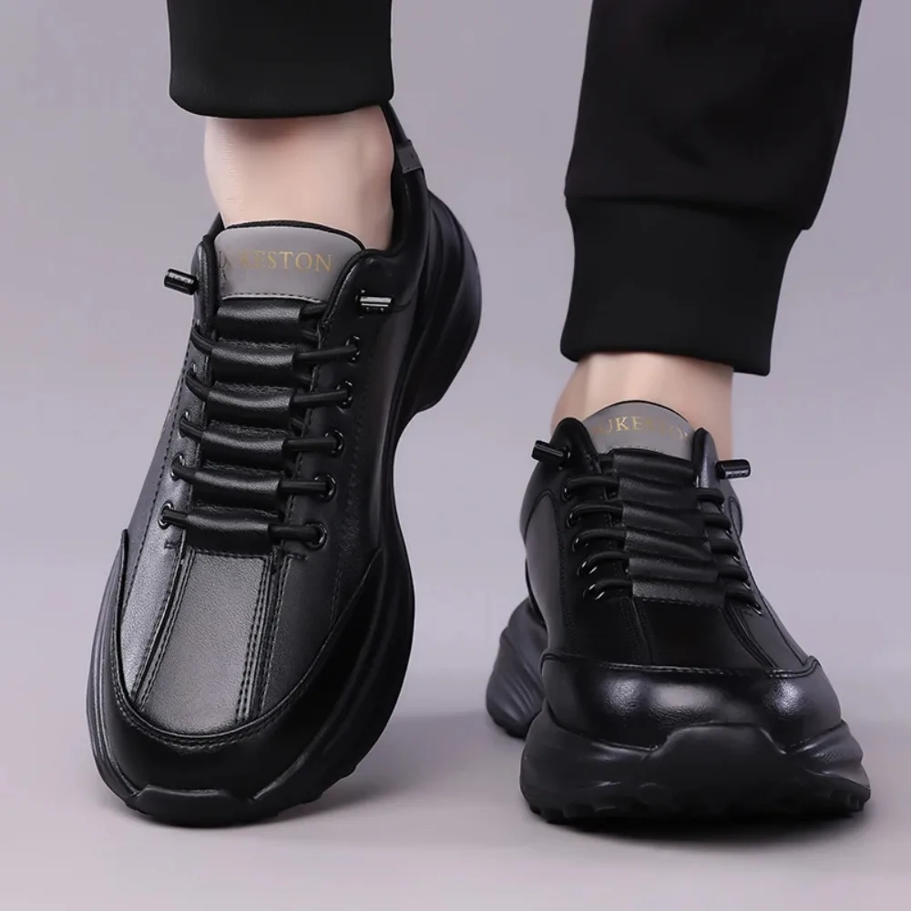 

2025 Men's Casual Sports Shoes with A Business Style Lightweight and Non Slip Suitable for Business Trips and Outdoor Travel