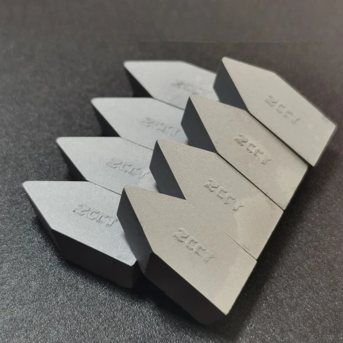

20PCS YT5 YT15 YT14 YG8 YW1 YW2 YG6 C125 CNC Carbide Welding Blade Inserts Brazed Insert