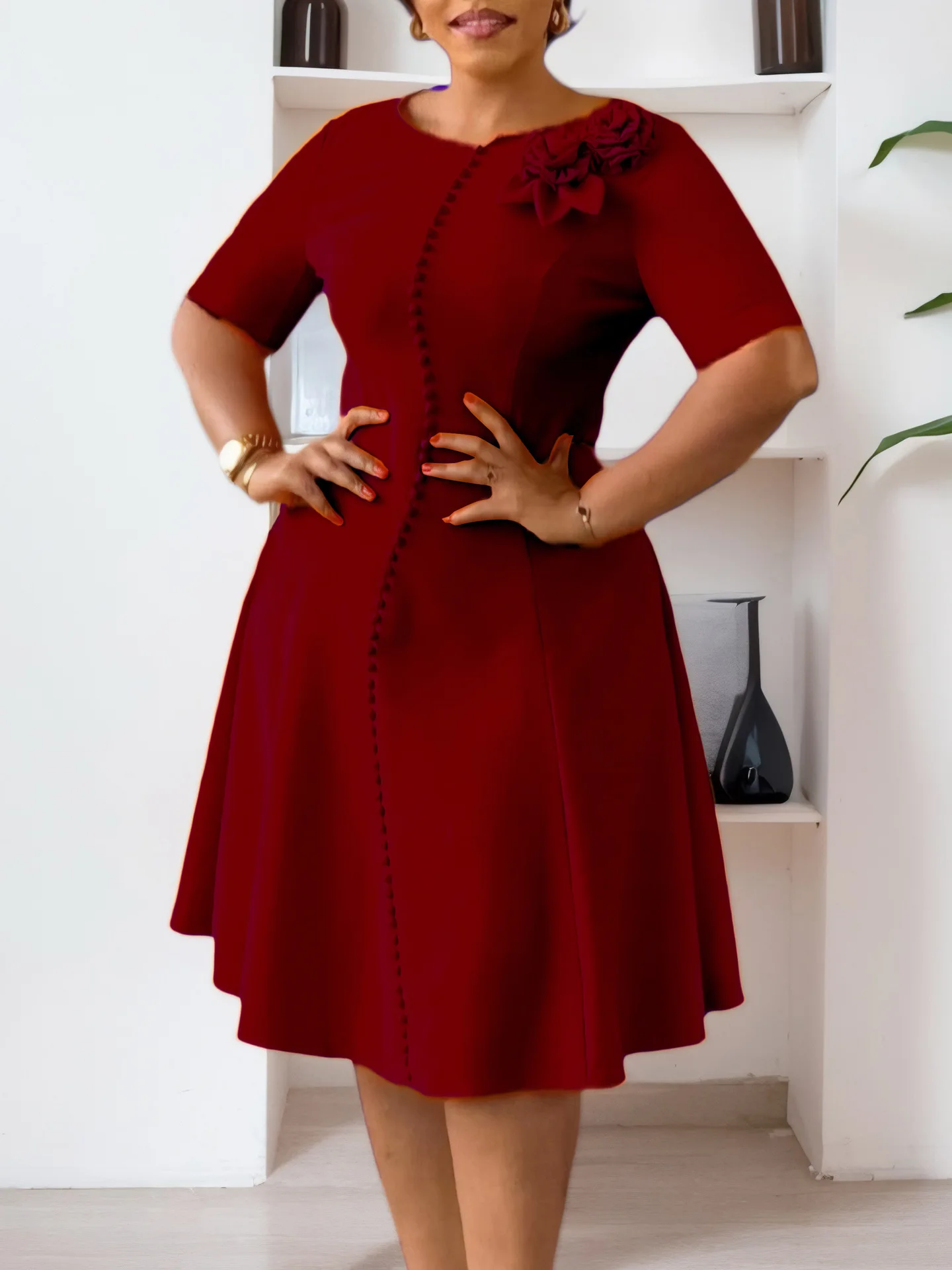 Elegant Stylish Women's Short-Sleeve Round-Neck Solid Color Dress Fashionable 2025 Collection