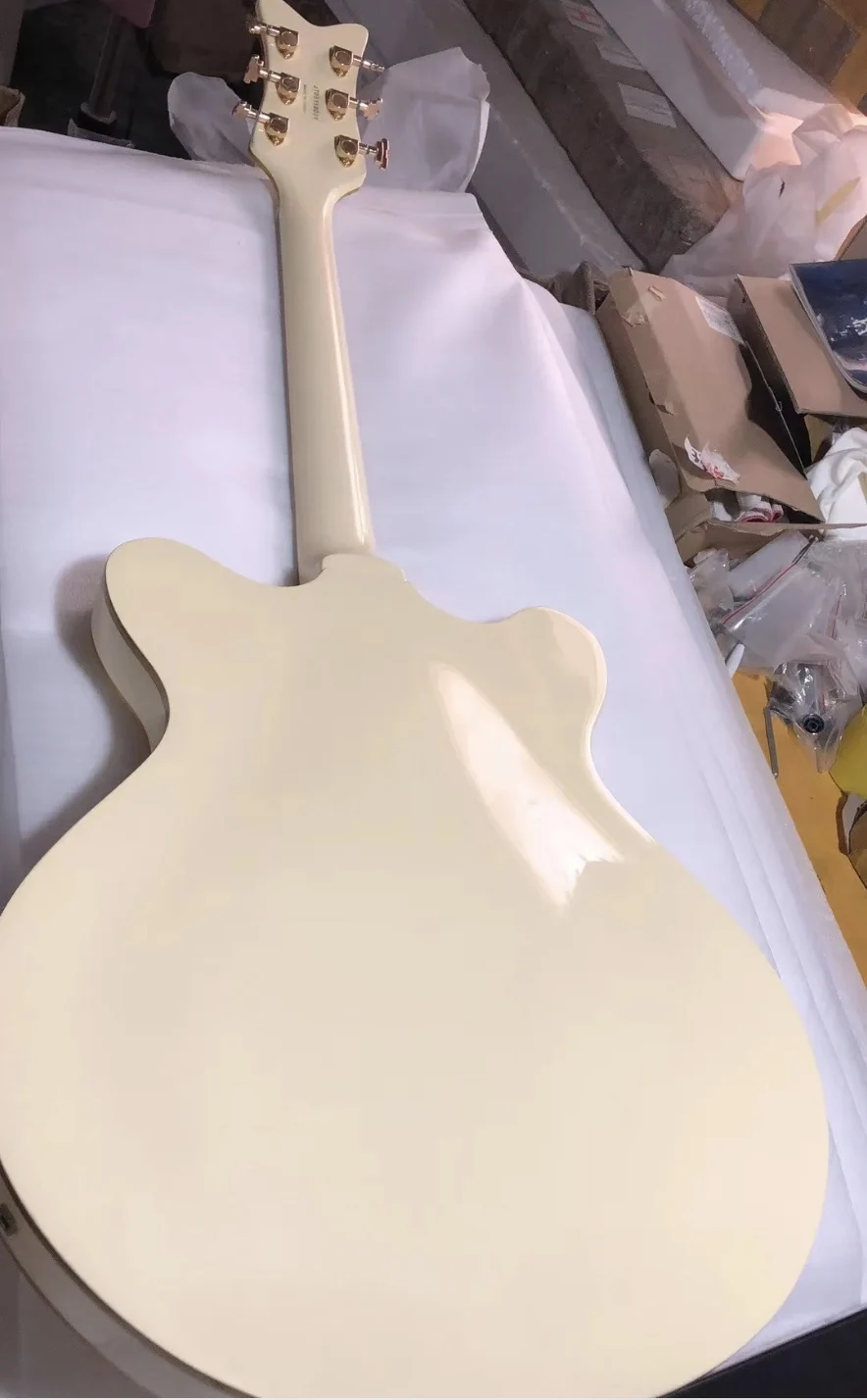 Custom Grets Style Electric Guitar in Cream White and Finish Glossing