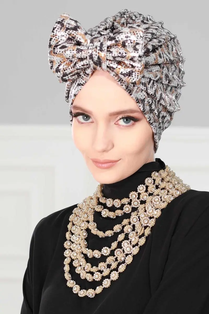 Motyl czesany kość szary