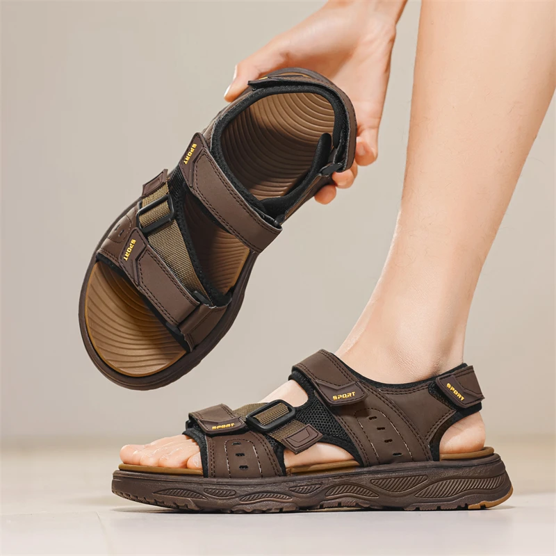 

Summer Men's Sandals Outdoor Man Beach Shoes Fashion Genuine Leather Mens Casual Shoes Retro Roman Shoes Quick Dry Wading Shoes