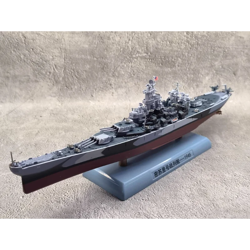 

Diecast 1/1000 Scale 1944 of USS Missouri Battleship Alloy Car Model Collectible Toy Gift Souvenir Display Ornament