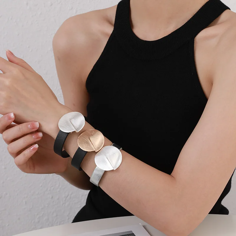 DIY accessories New original geometric brushed bracelet versatile metal jewelry premium simple women's leather bracelet