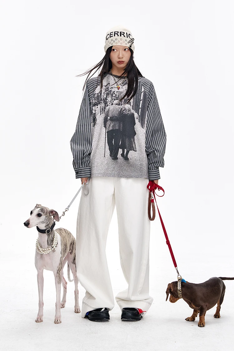 ELFSACK Fitted Graphic Long Sleeve Tee Women, Raglan Striped Sleeve All-Over Print T-Shirt, Retro Y2K Streetwear Top
