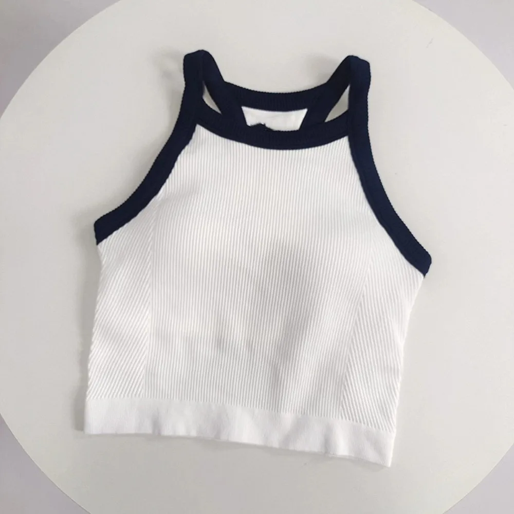 

High Neckline Sports Tank Top Comfortable Breathable Sports Underwear Soft with Chest Cushion Fixed Cup Tank Top Women Fitness