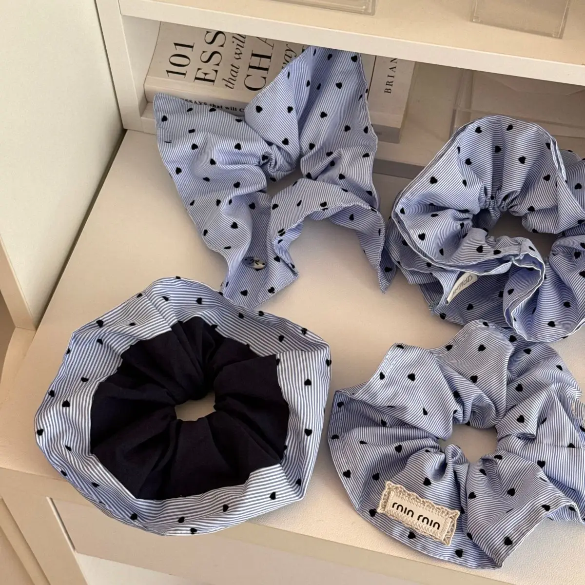 

Fashion New Fabric Blue Striped Love Heart High Elastics Edge Scrunchie Simple Bun Hair Rope High Horsetail Hair Rope