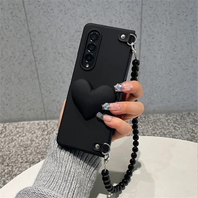 Luxury Fashion Korean Black Beads Bracelet Hand Chain Big Love Heart Solid Case Cover For Samsung Galaxy Z Fold 7 6 5 4 3 2 5G