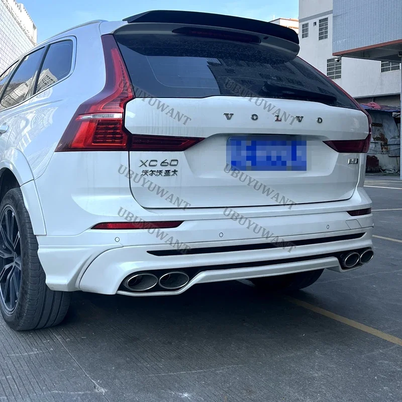 Gloss Black Car Rear Bumper Splitter Lip With Exhaust Tips For Volvo NEW XC60 Diffuser Guard Body Kit Cover 2020 - 2025