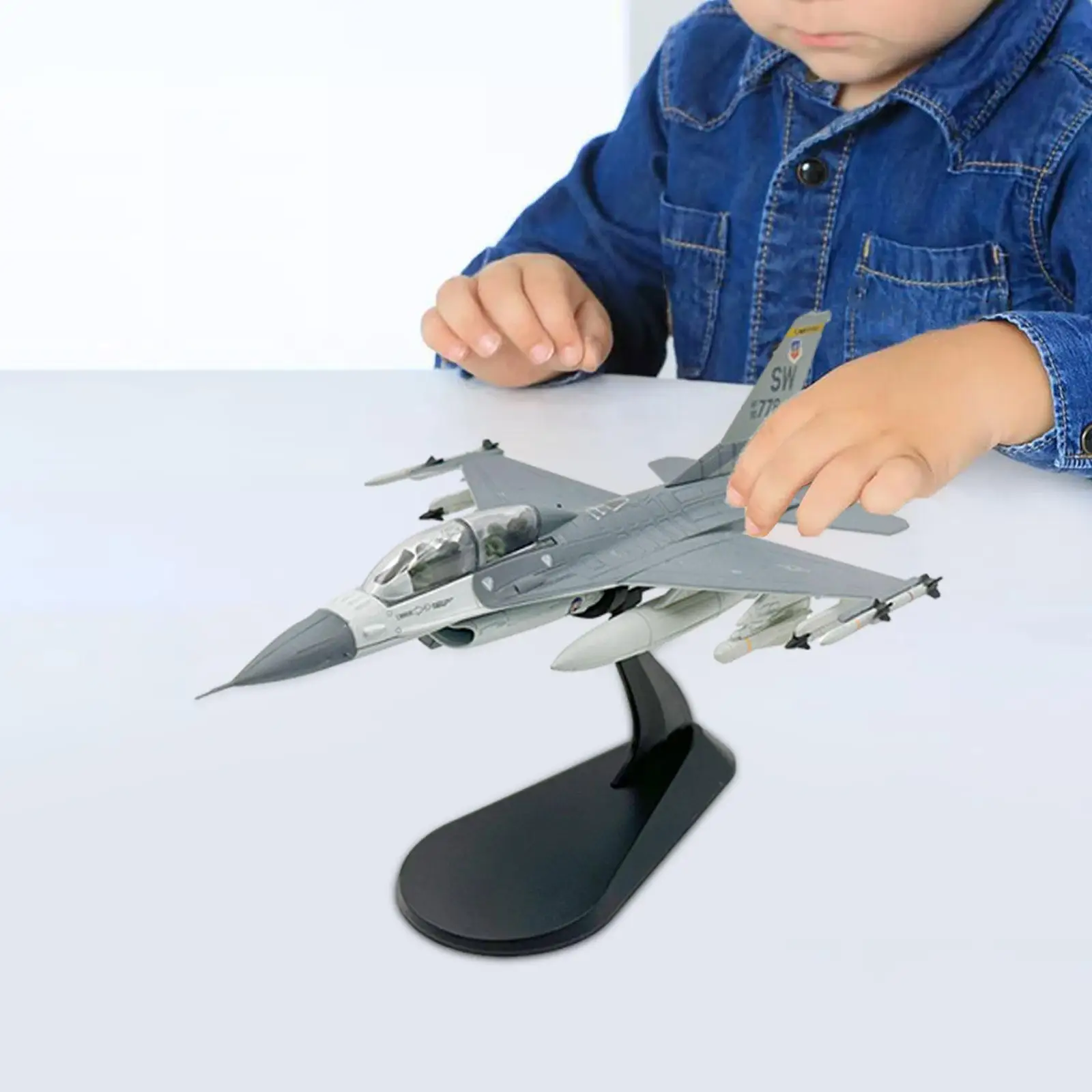 

1:72 Fighter Jet Model Ornament Alloy Aircraft Model for Bar Cabinet Shelf