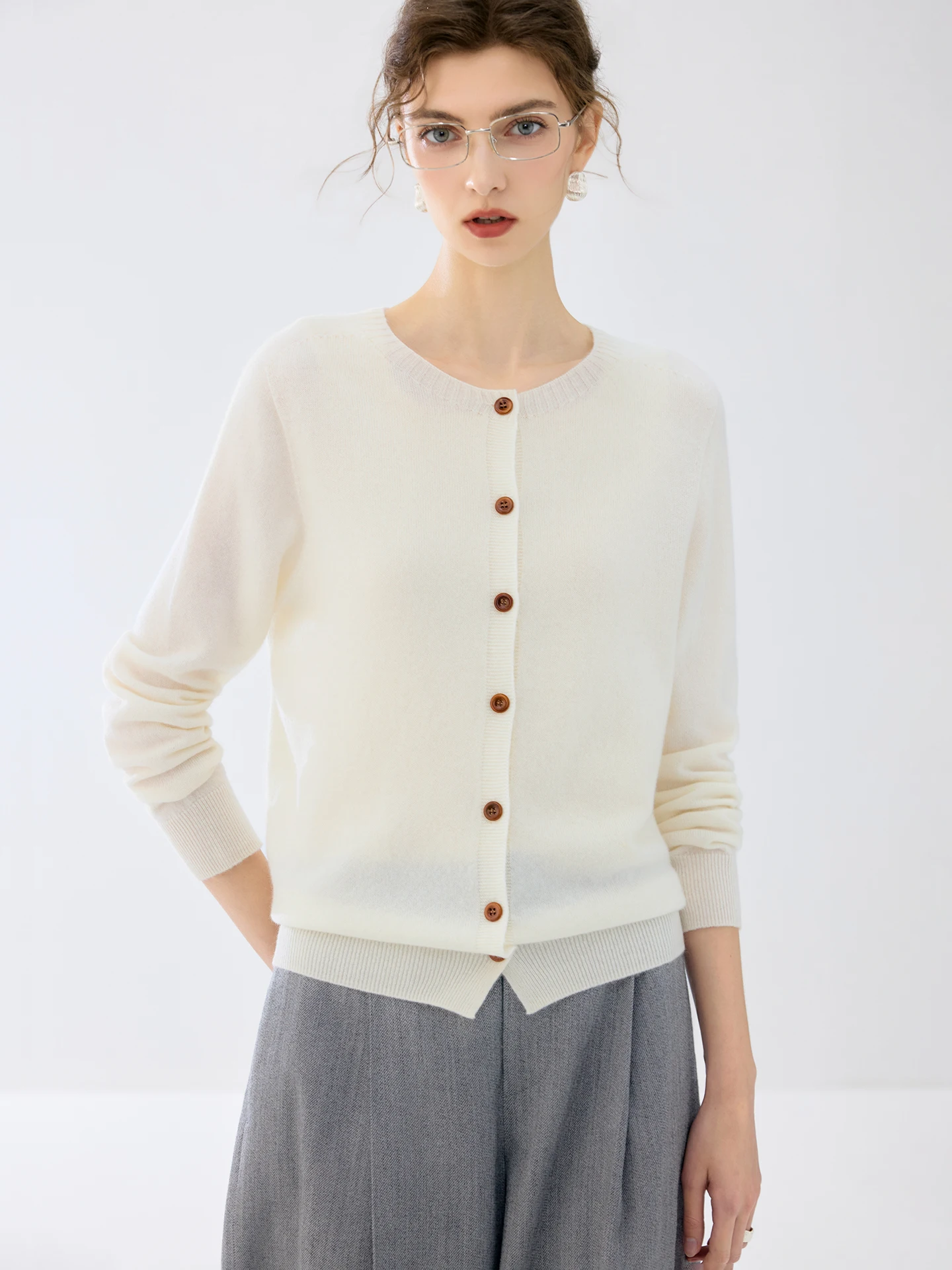 Women 100% Cashmere Sweater Seamless One‑piece Knitwear Warm Tops Long Sleeve Cardigan Round Neck Casual Clothes Soft Autumn