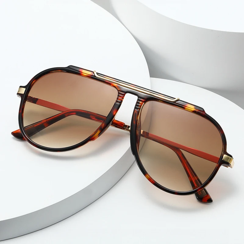 Hot Brand Pilot Sunglasses Men Women Designer Aviation UV400 Driving Glasses For Travel Holiday Daily Casual Female Shades